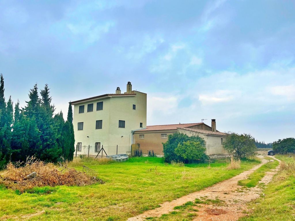 Luxury House for sale in Camarles, 630 000 €, Photo 1