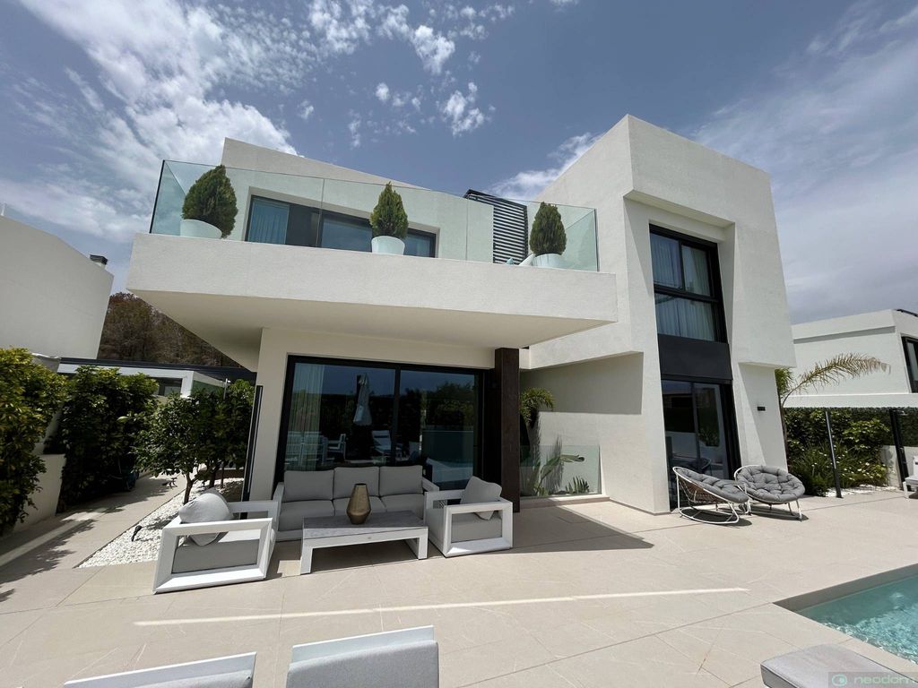 Maison de luxe à vendre à La Nucia, 1 375 000 €, Photo 1