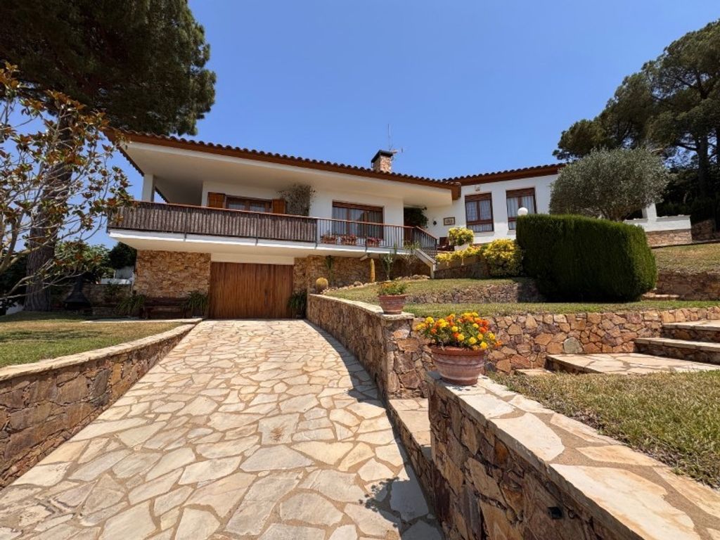 Luxury House for sale in Mont-Ras, 595 000 €, Photo 3