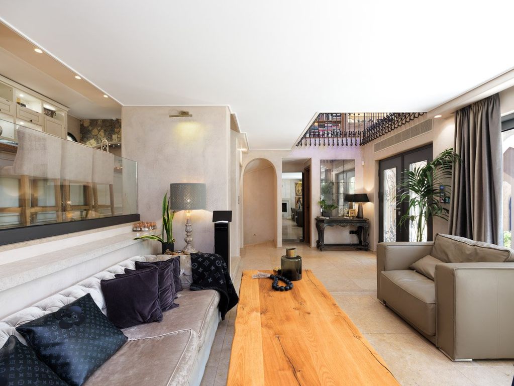 Maison de luxe à vendre à Vári, 1 830 000 €, Photo 4