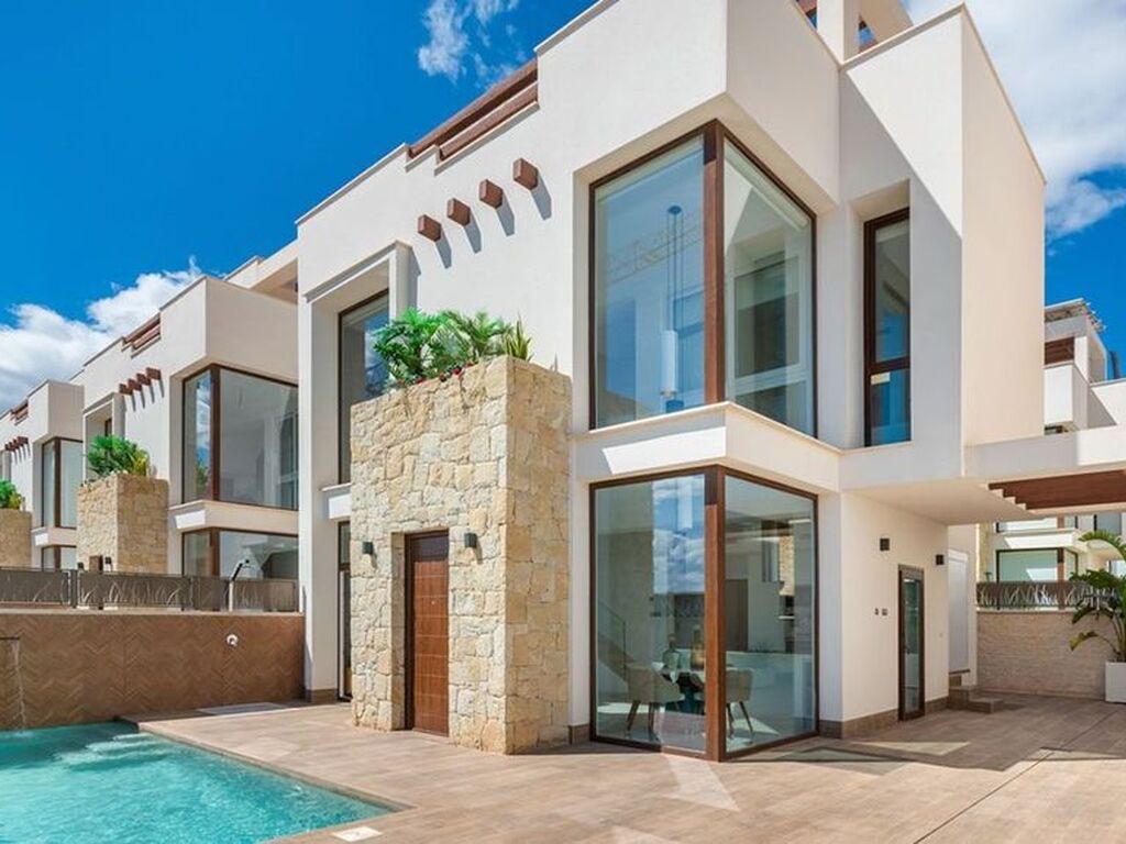 Luxury House for sale in Los Montesinos, 780 000 €, Photo 1