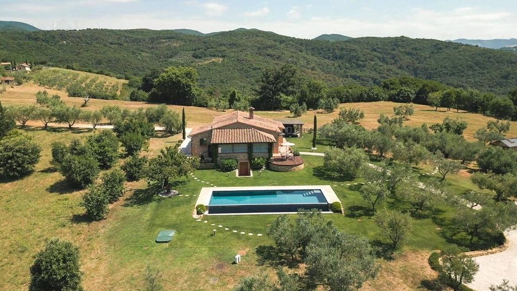 Luxury House for sale in Riparbella, 1 800 000 €, Photo 1