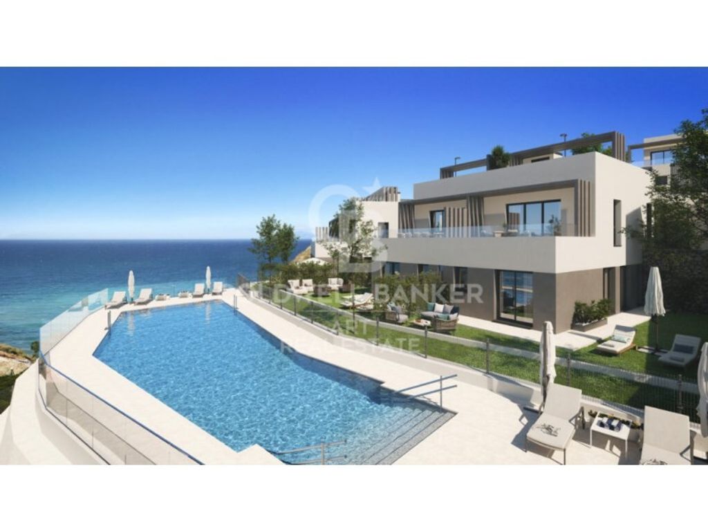 Luxury House for sale in Vélez-Málaga, 448 000 €, Photo 1