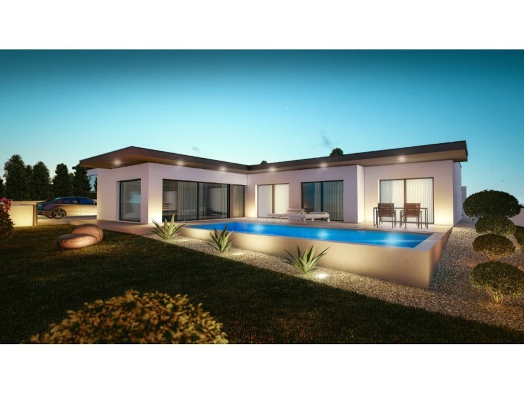 Maison de luxe à vendre à Alcobaça, 650 000 €, Photo 1
