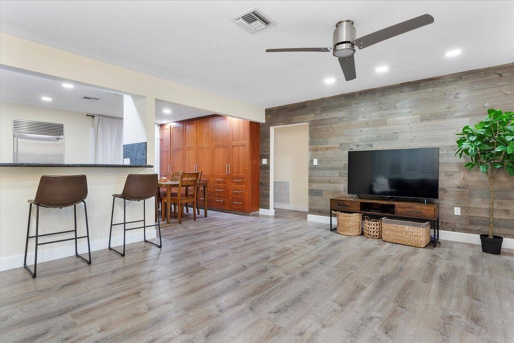 Luxury House for sale in Hollywood, 621 328 €, Photo 6