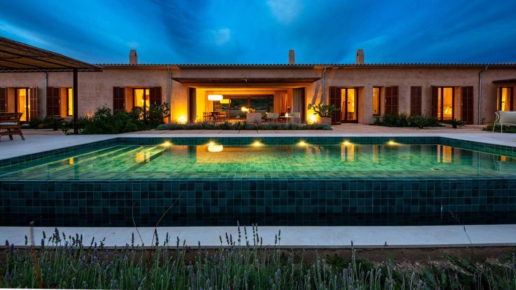 Luxury House for sale in Llucmajor, 3 900 000 €, Photo 1