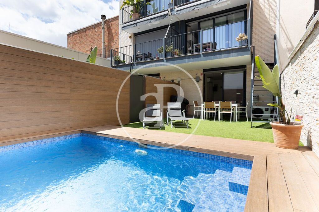 Maison de luxe à vendre à Sabadell, 849 000 €, Photo 1