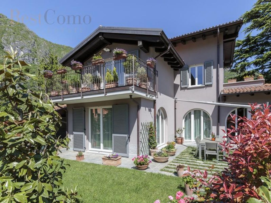 Luxury House for sale in Porlezza, 950 000 €, Photo 1