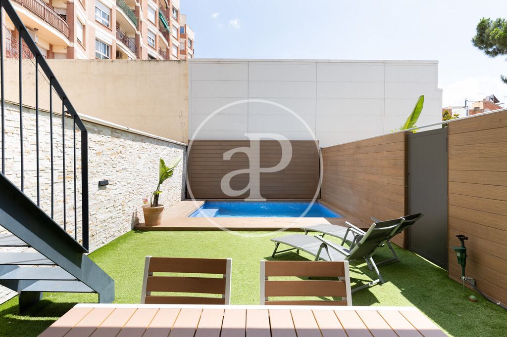 Maison de luxe à vendre à Sabadell, 849 000 €, Photo 2