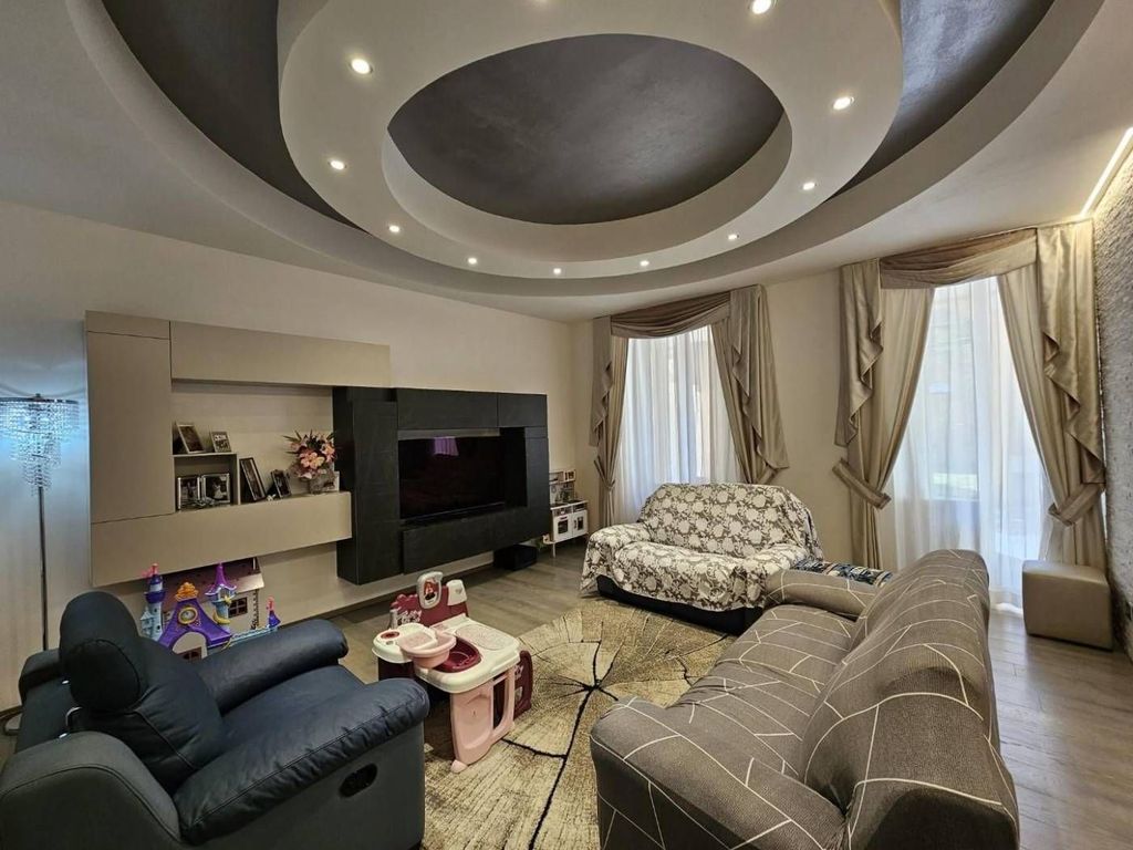 Luxury Apartment for sale in Siena, 1 000 000 €, Photo 3