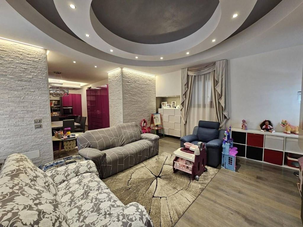 Luxury Apartment for sale in Siena, 1 000 000 €, Photo 4