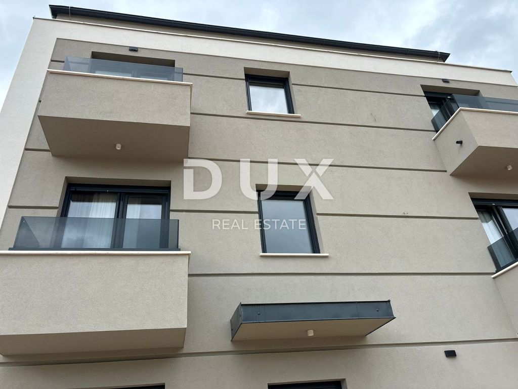Luxury Apartment for sale in Rovinj, 749 000 €, Photo 6
