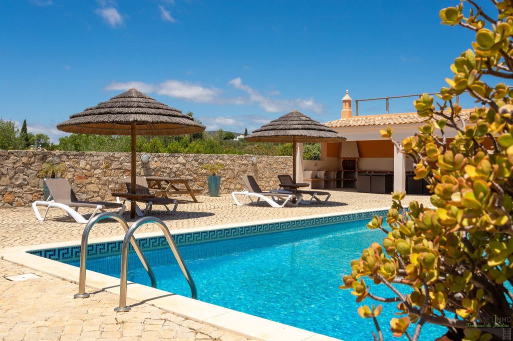Luxury House for sale in Santa Bárbara de Nexe, 1 300 000 €, Photo 2