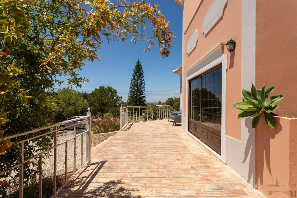 Luxury House for sale in Santa Bárbara de Nexe, 1 300 000 €, Photo 6