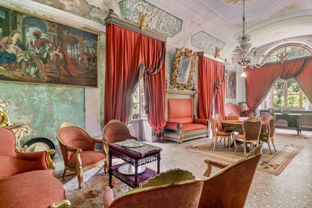 Luxury House for sale in Fivizzano, 1 700 000 €, Photo 5
