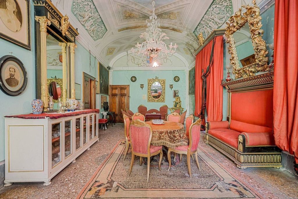 Luxury House for sale in Fivizzano, 1 700 000 €, Photo 7