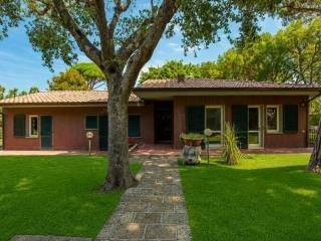 Luxury House for sale in Castiglione Della Pescaia, 2 500 000 €, Photo 1
