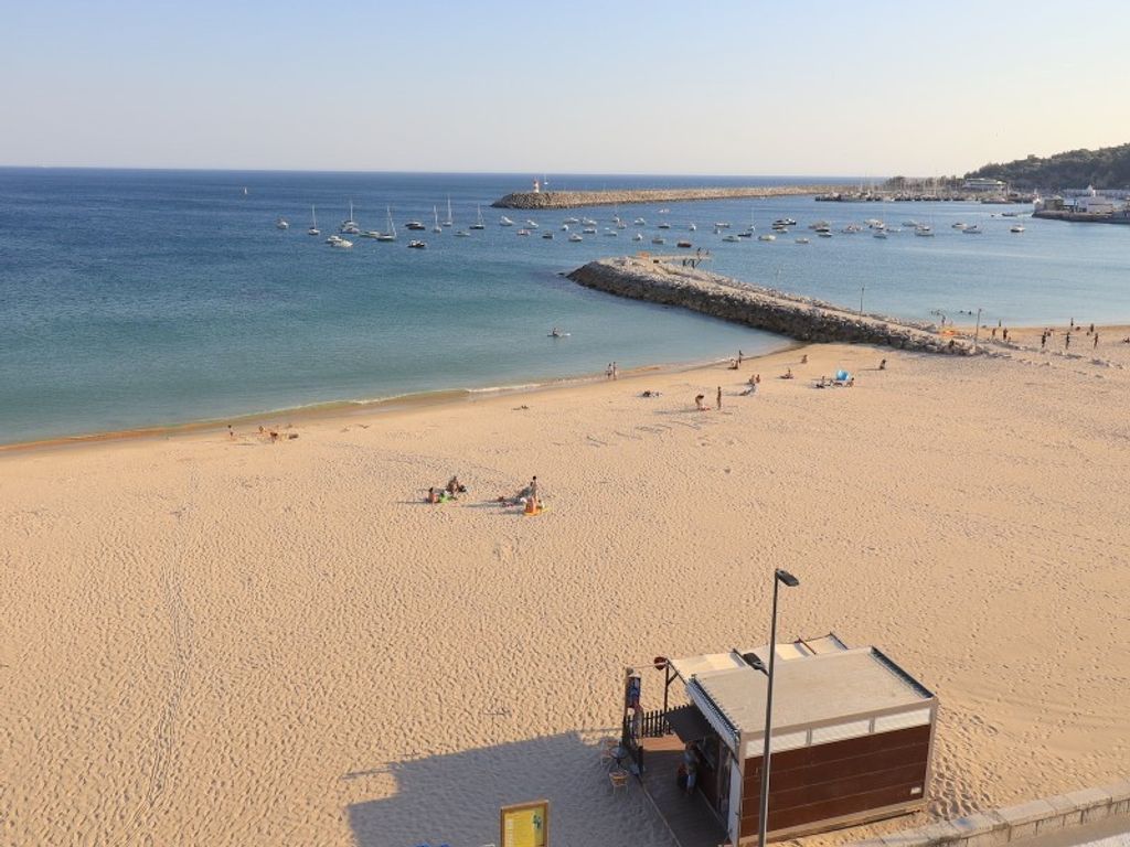 Luxury Apartment for sale in Sesimbra, 750 000 €, Photo 1