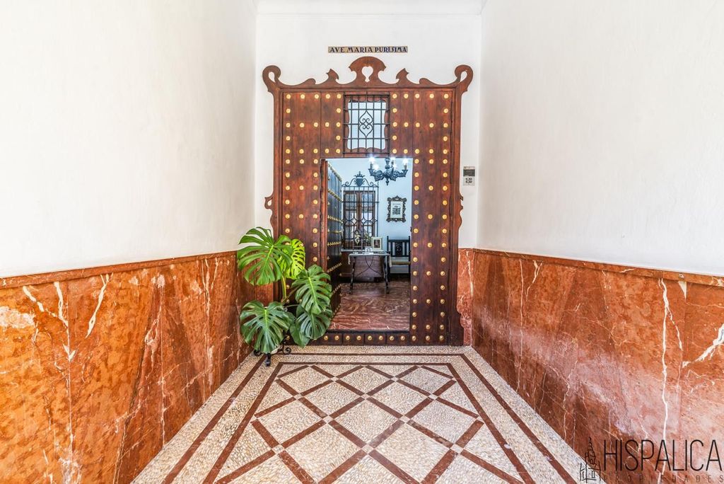 Maison de luxe à vendre à Lora Del Río, 450 000 €, Photo 1