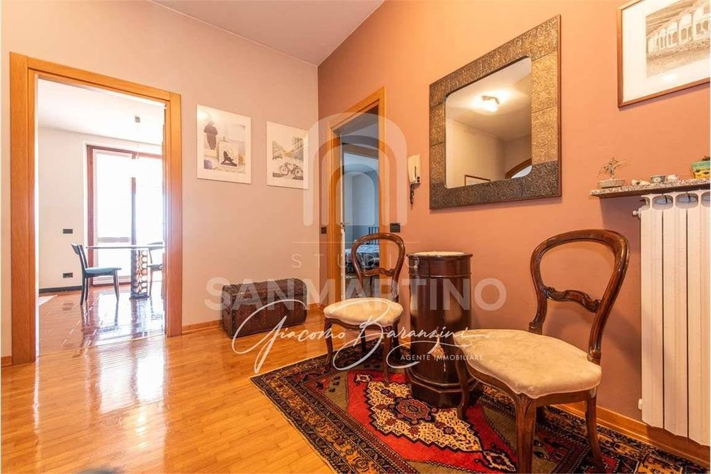 Luxury House for sale in Gavirate, 580 000 €, Photo 6