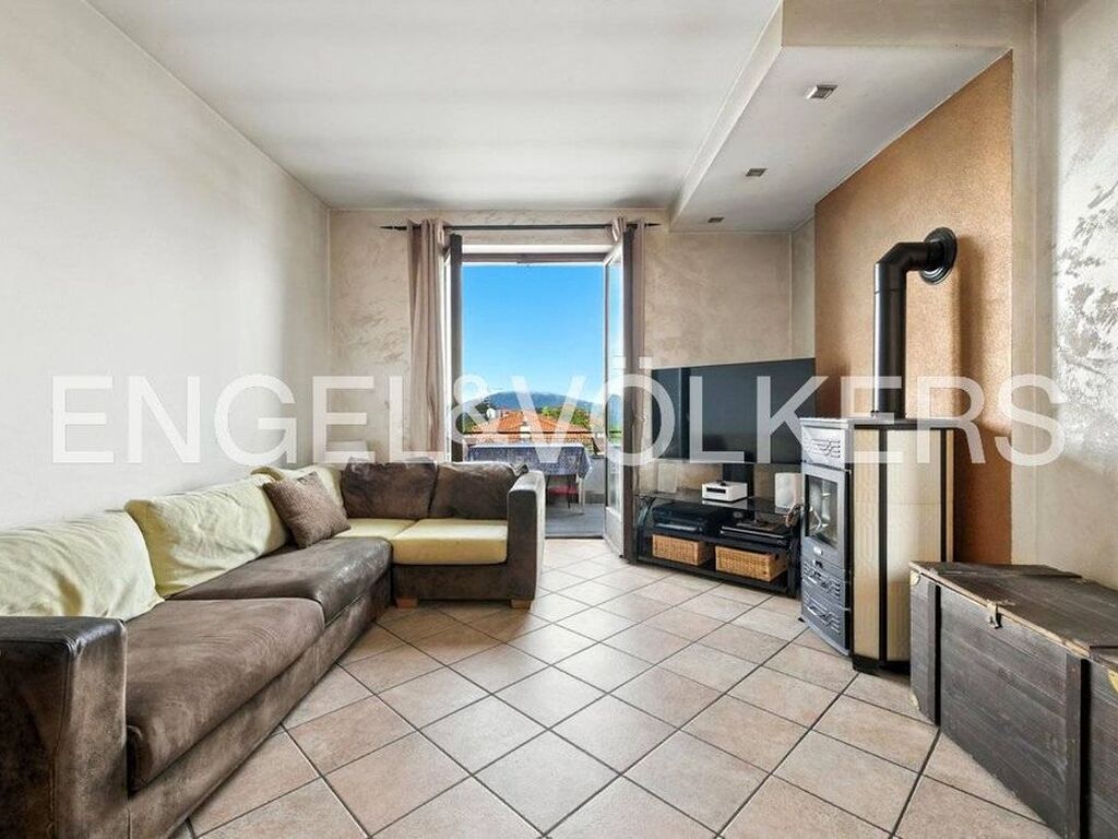 Luxury House for sale in Clivio, 520 000 €, Photo 7