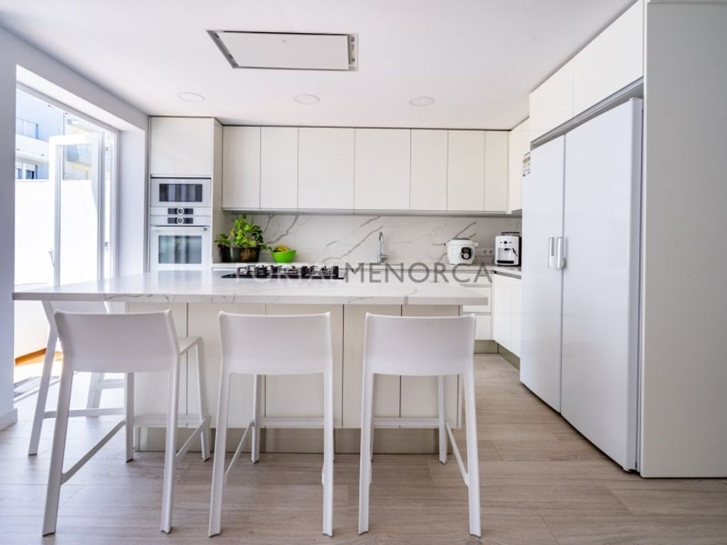 Maison de luxe à vendre à Maó, 650 000 €, Photo 1