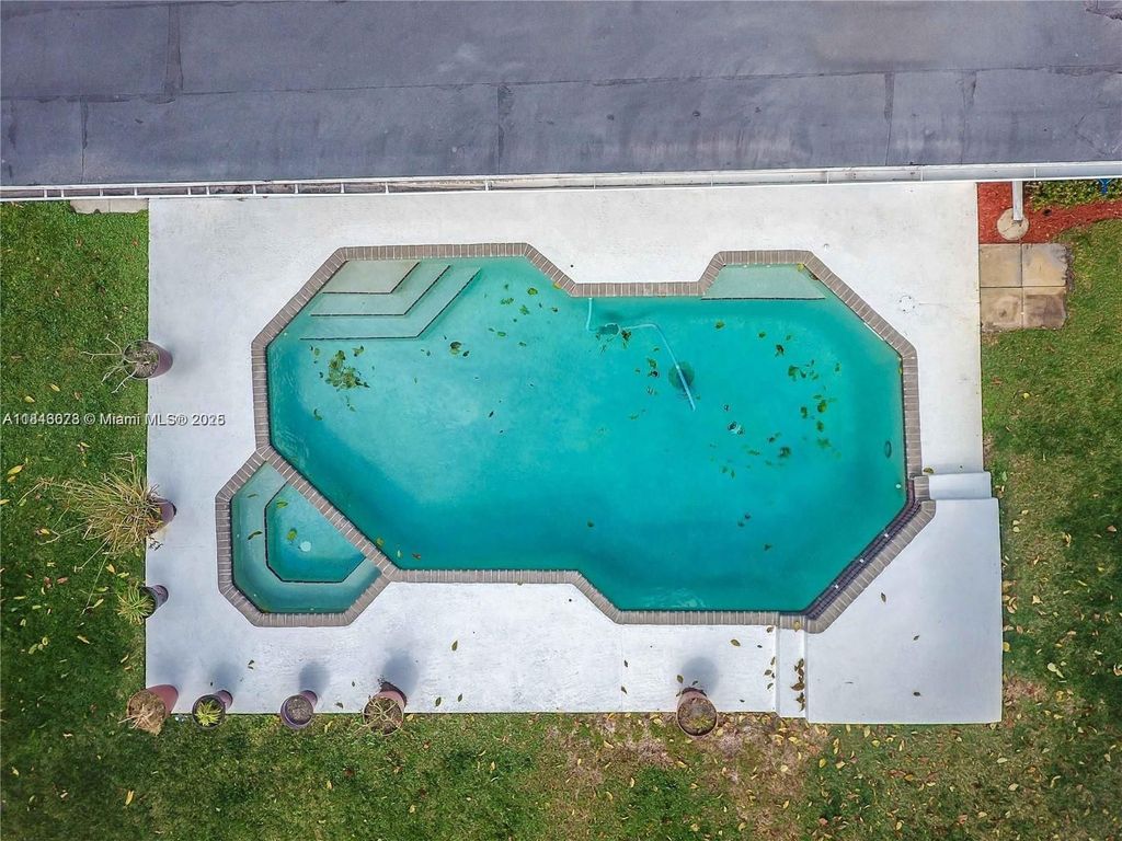 Luxury House for sale in Hollywood, 788 379 €, Photo 4