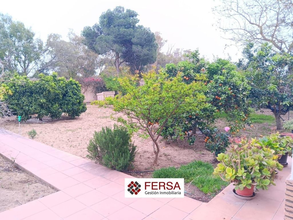 Luxury House for sale in El Puerto de Santa María, 500 000 €, Photo 1