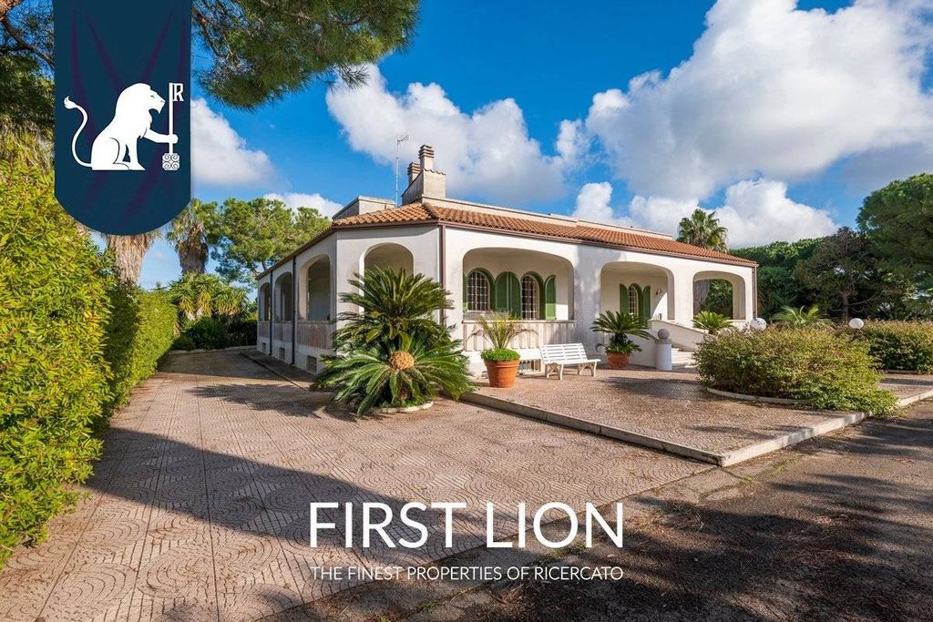 Luxury House for sale in Lecce, 550 000 €, Photo 1