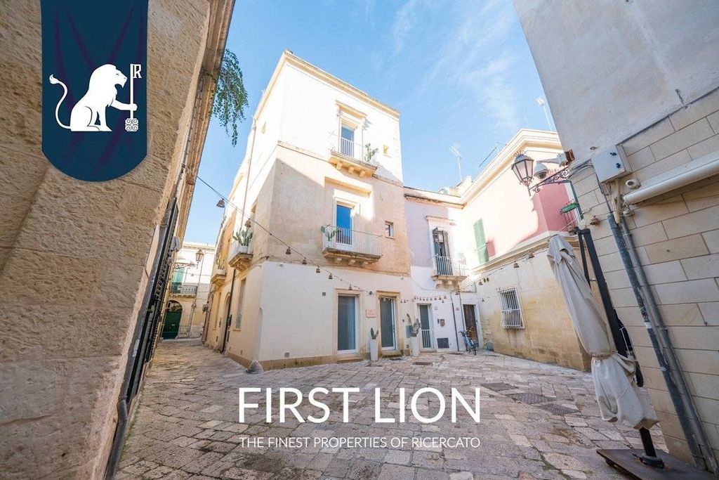 Luxury House for sale in Lecce, 1 200 000 €, Photo 1