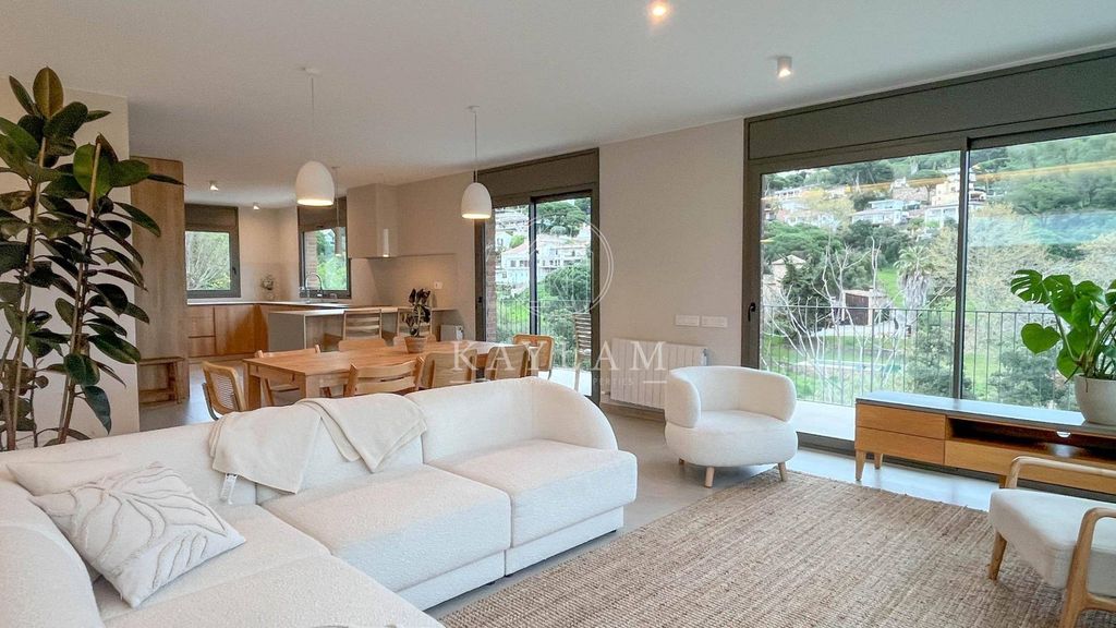 Maison de luxe à vendre à Lloret de Mar, 670 000 €, Photo 1