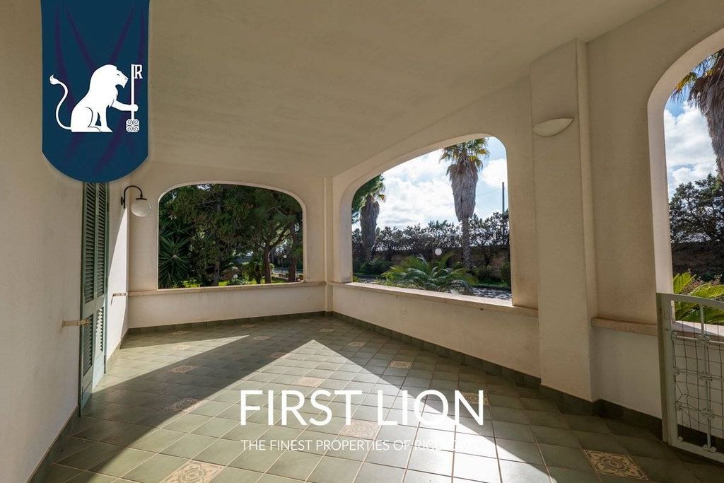 Luxury House for sale in Lecce, 550 000 €, Photo 5