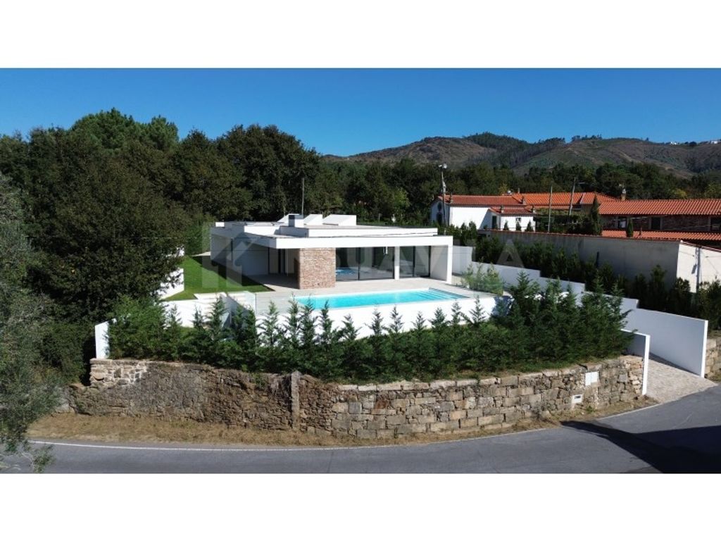 Maison de luxe à vendre à Vila Nova de Cerveira, 650 000 €, Photo 1