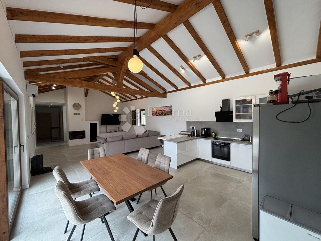 Luxury House for sale in Tinjan, 627 000 €, Photo 4