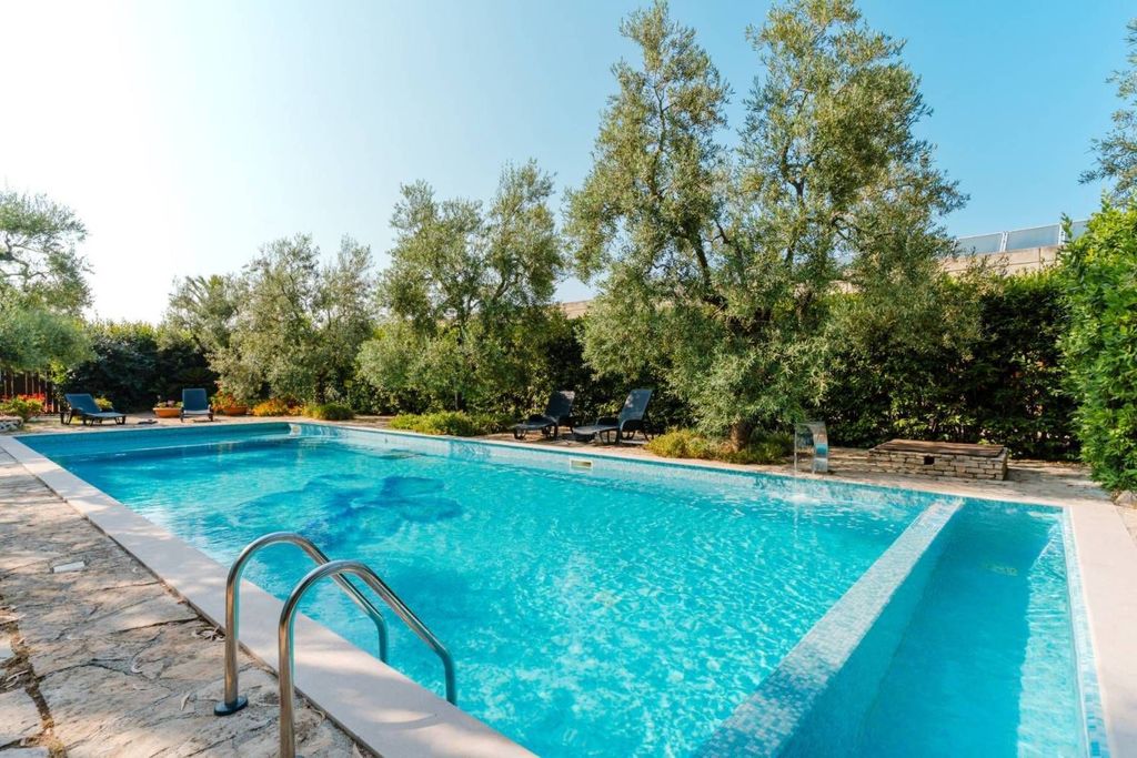 Luxury House for sale in Bisceglie, 1 600 000 €, Photo 1