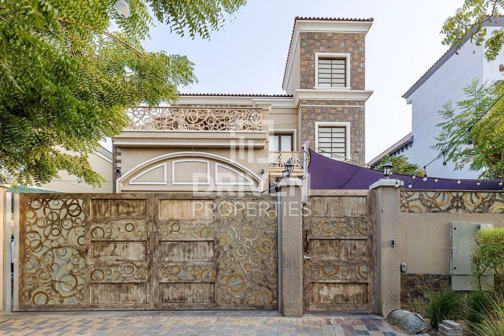 Luxury House for sale in Dubai, 1 824 453 €, Photo 5