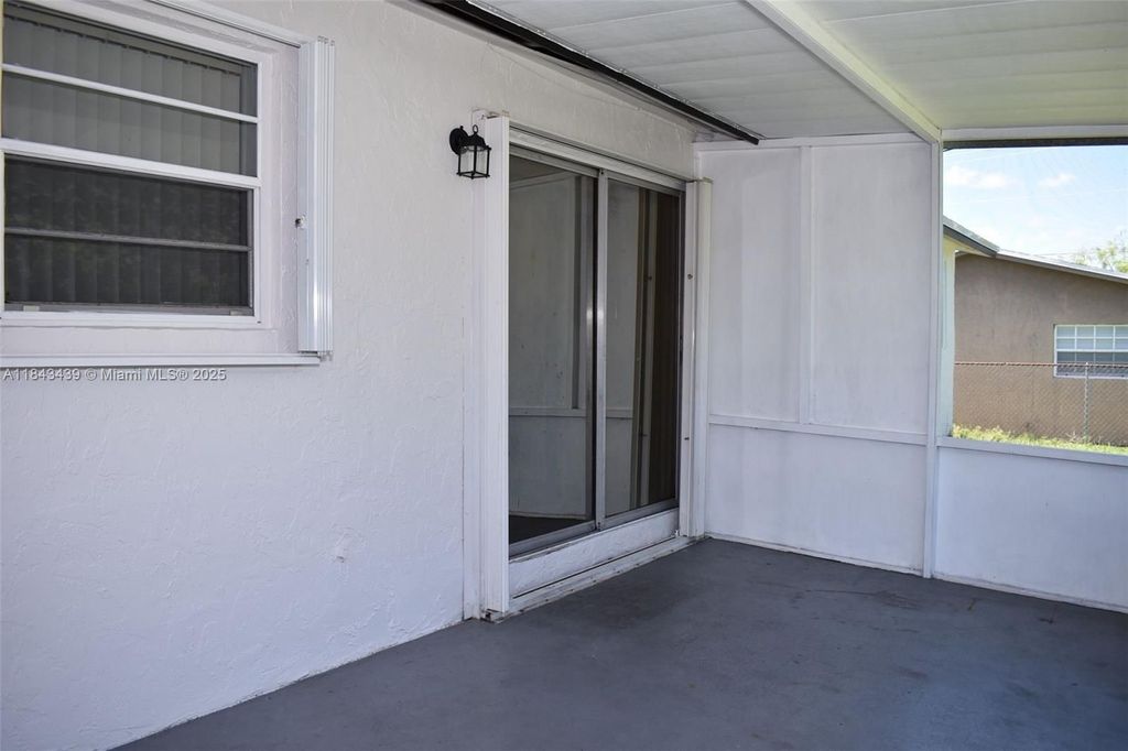 Luxury House for sale in Hollywood, 401 086 €, Photo 7