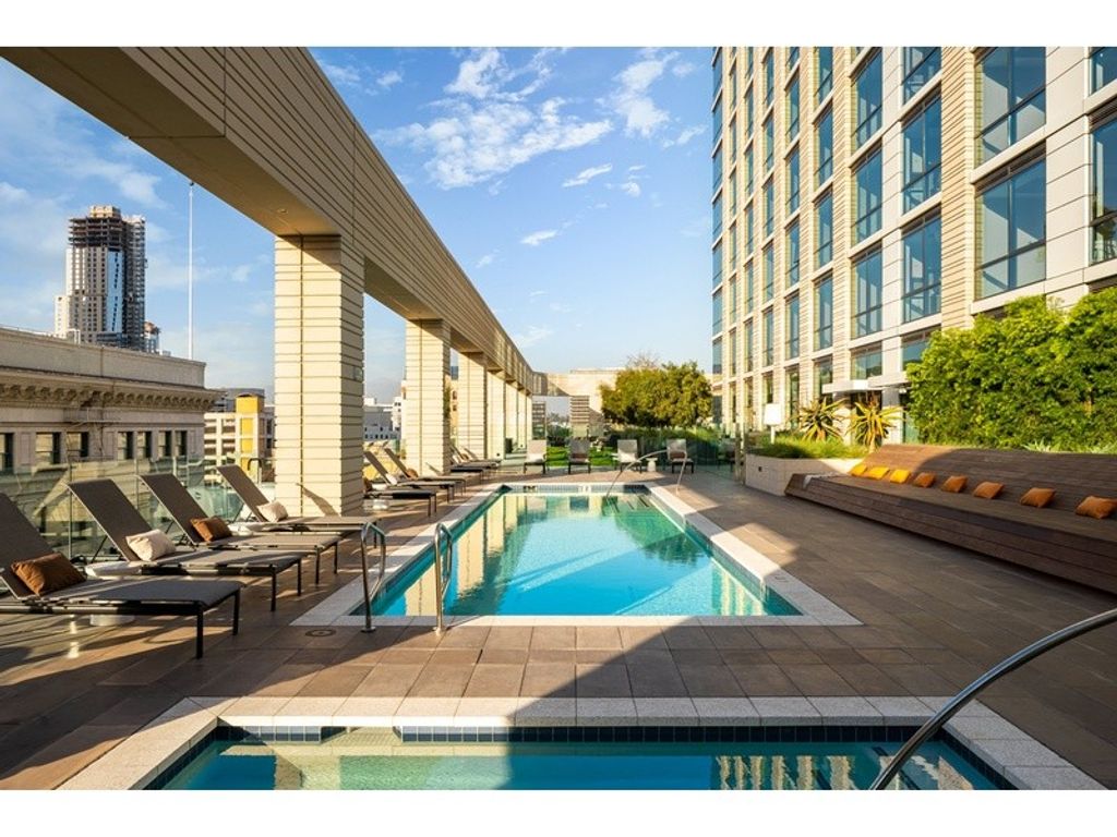 Luxury Apartment for sale in Los Angeles, 712 719 €, Photo 1