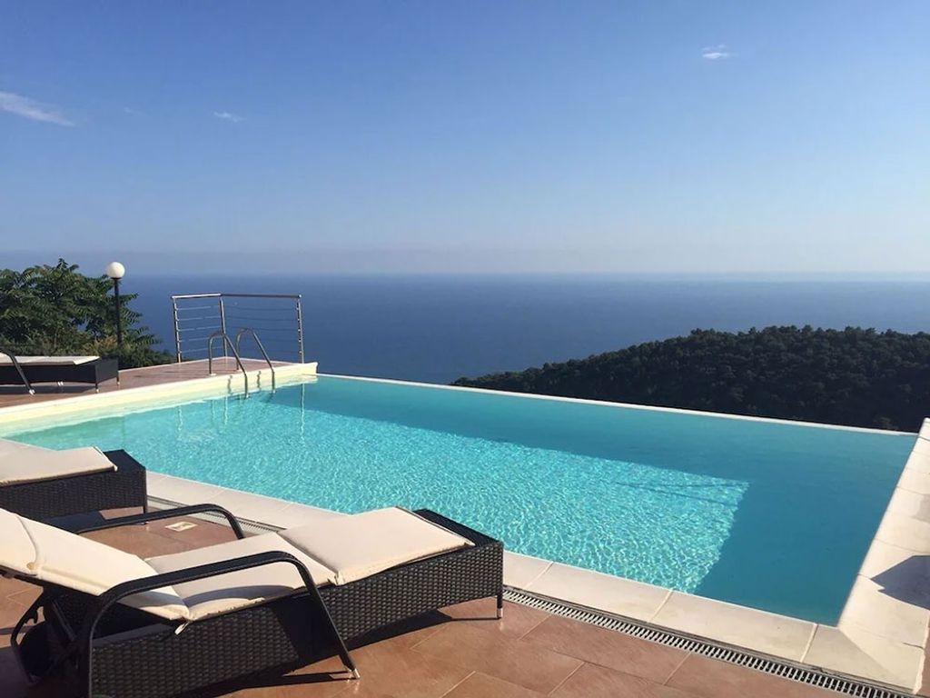 Luxury House for sale in Camporosso, 1 350 000 €, Photo 1
