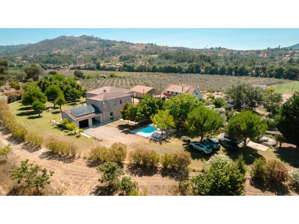 Maison de luxe à vendre à Sabugal, 565 000 €, Photo 2