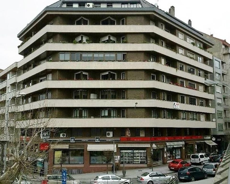 Luxury Apartment for sale in Ourense, 450 000 €, Photo 2