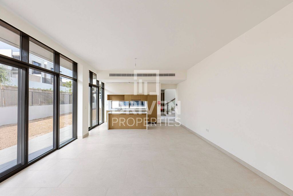 Maison de luxe à vendre à Dubai, 1 973 198 €, Photo 6