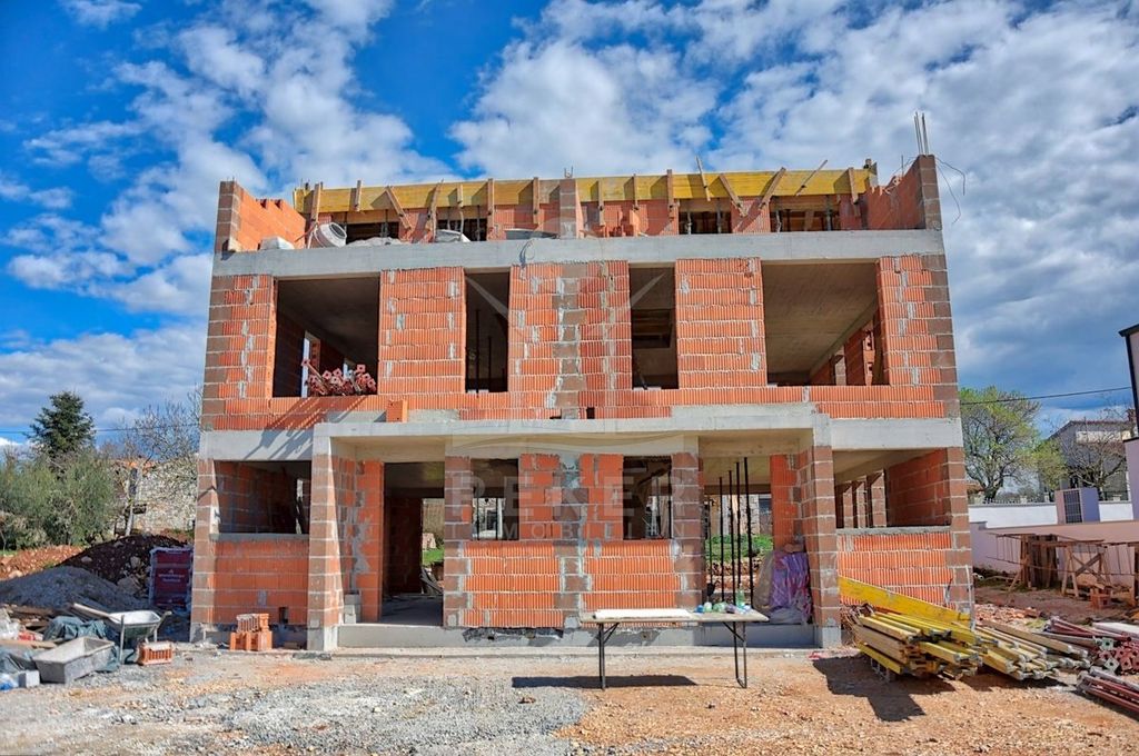 Maison de luxe à vendre à Porec, 420 000 €, Photo 7