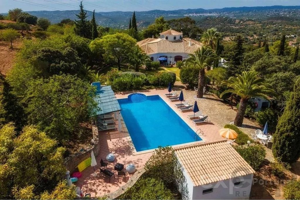 Luxury House for sale in Faro, 1 875 000 €, Photo 1
