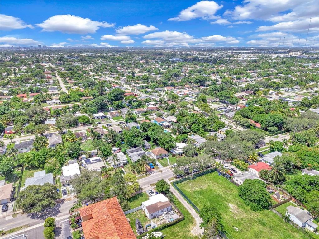 Luxury House for sale in Hollywood, 429 222 €, Photo 5