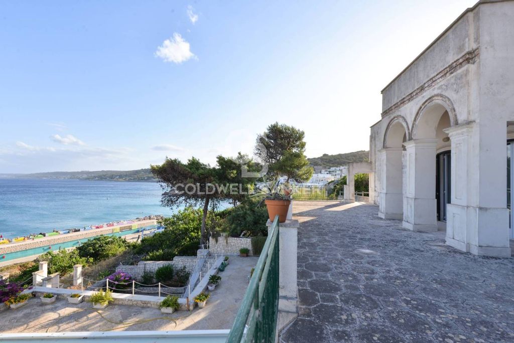 Luxury Apartment for sale in Castro, 640 000 €, Photo 1