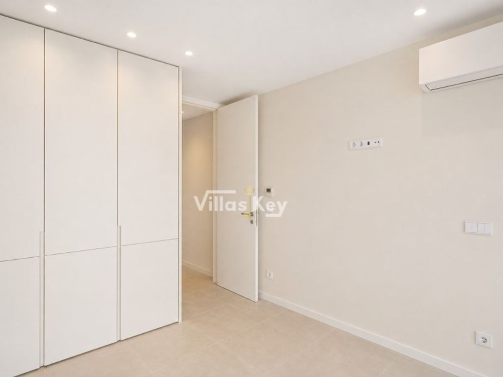 Luxury Apartment for sale in Lagos, 704 000 €, Photo 3
