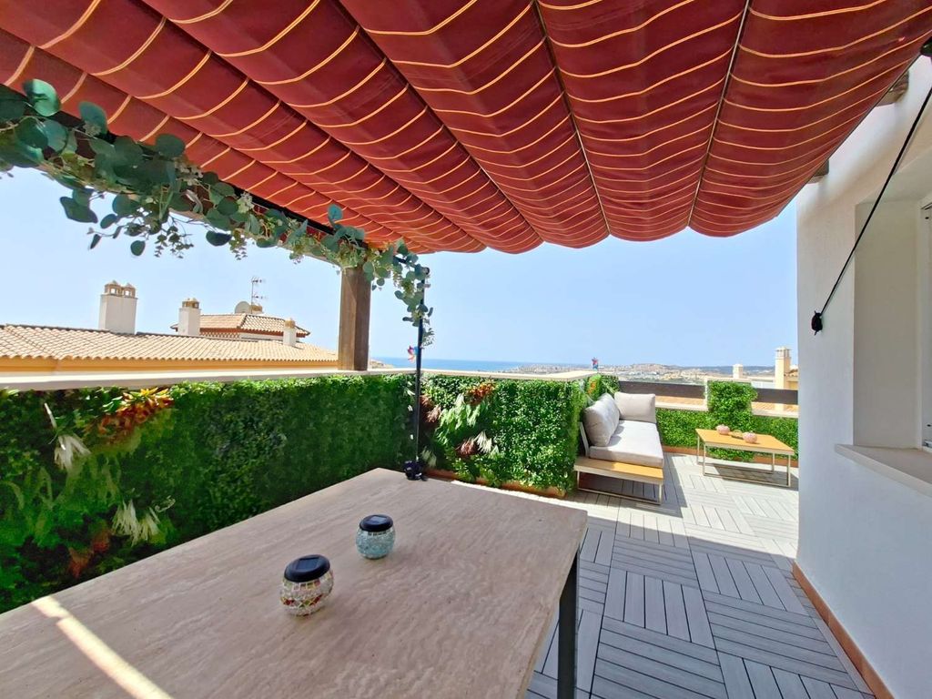 Appartement de luxe à vendre à Caleta de Vélez, 454 000 €, Photo 1