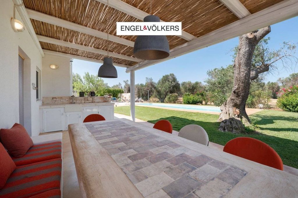 Maison de luxe à vendre à San Michele Salentino, 680 000 €, Photo 4