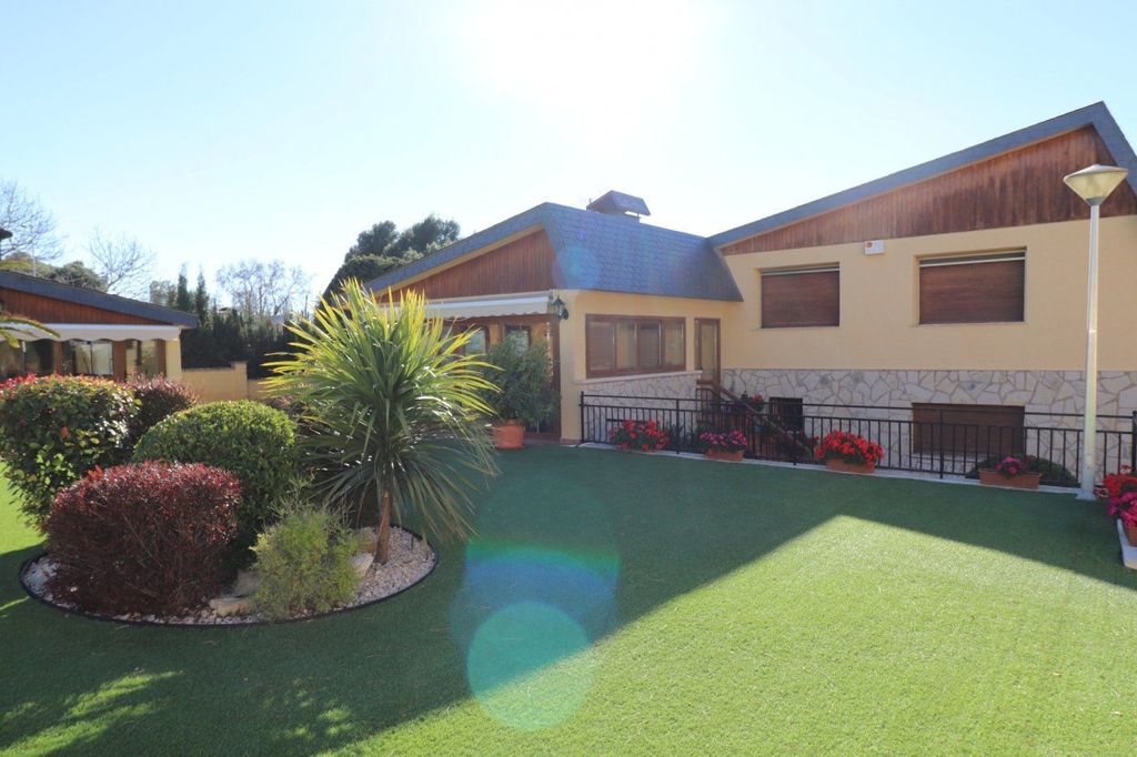 Maison de luxe à vendre à Petrel, 550 000 €, Photo 1